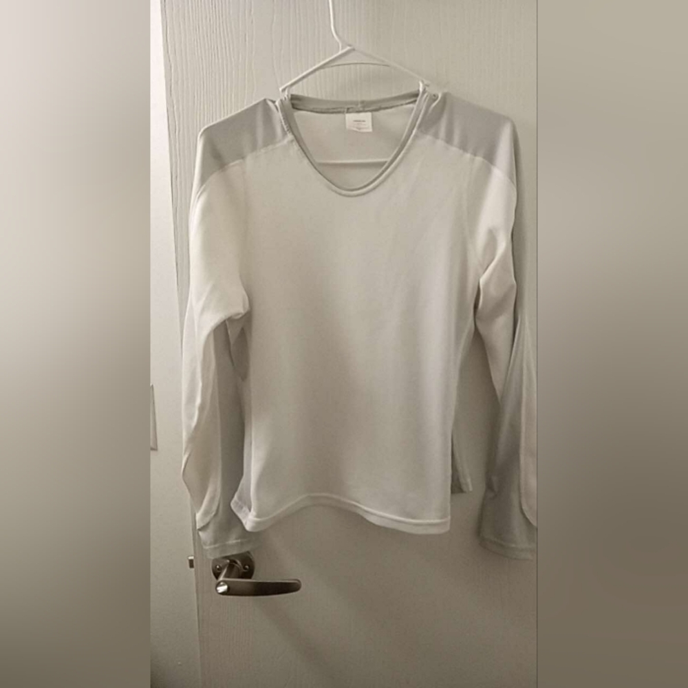 Patagonia Womens Athletic Long Sleeve White Gray Top Sz M